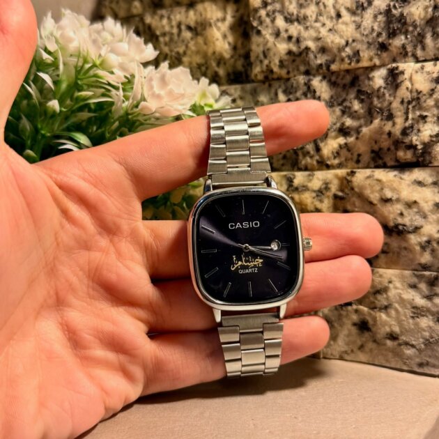 ساعة Casio الكلاسيكية بلمستك الخاصة